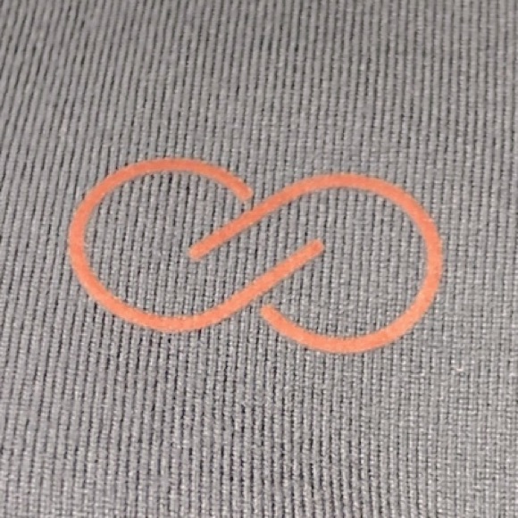 EUC🌟Calia By Carrie Underwood Limited Edition 7/8 Lumia Rose Gold Leggings - Picture 3 of 12